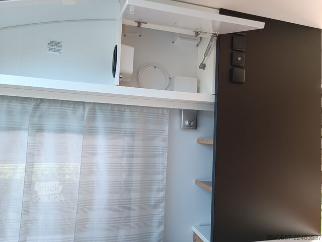 Bivalnik Adria 361 LH Action