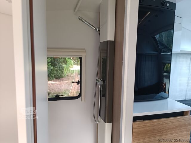 Bivalnik Adria 361 LH Action