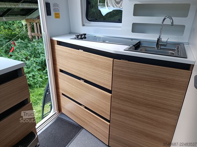 Bivalnik Adria 361 LH Action