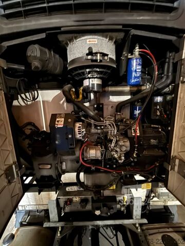 Transport refrigerat/congelat CHEREAU CHEREAU+CARRIER VECTOR 1350