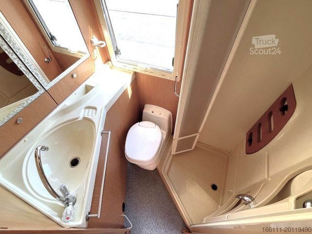 Autocaravana integral LAIKA Ecovip HL 680 - Hubbett - - Solar -