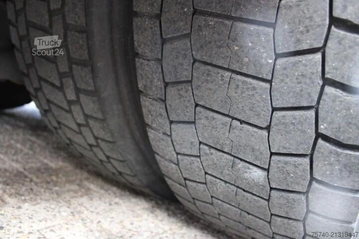 Lona deslizante DAF XF 106.460 + Euro 6 + 6X2 + retarder + price is...