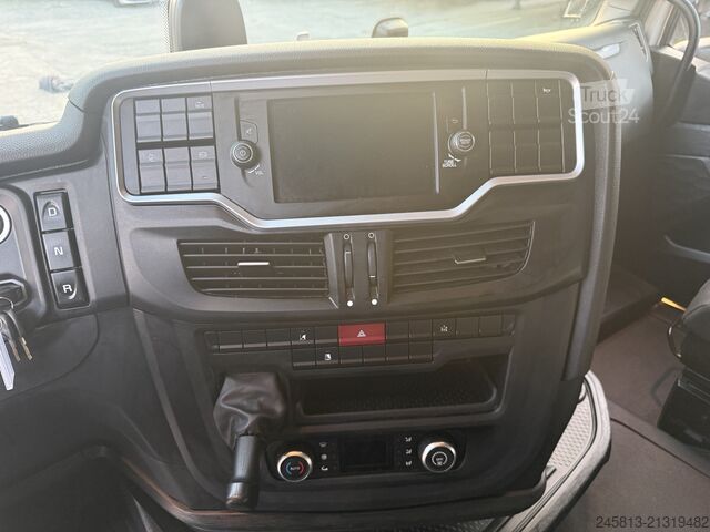 Tracteur routier standard Iveco sway 490