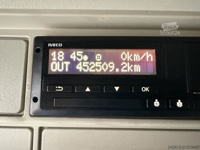 Tracteur routier standard Iveco sway 490