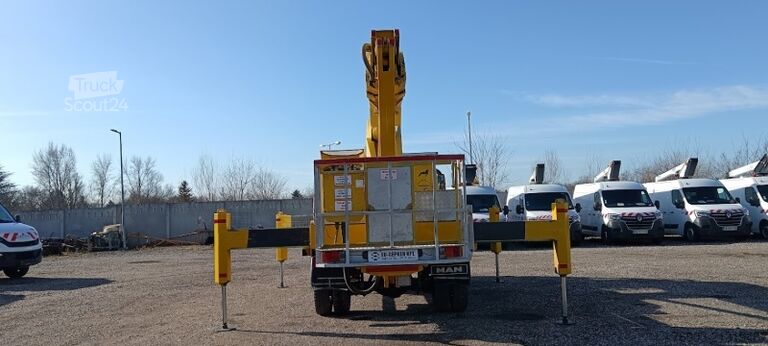 Kasa kamyoneti MAN 8.163 Bison TKA 30 - 30 m, 280 kg