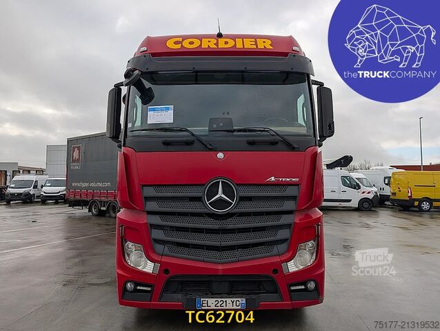 Bâche coulissante Mercedes-Benz 2548