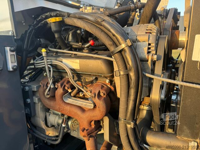 Stivuitor cu patru direcții Combilift C6000/Wide positioner/ Only 3157 hours !