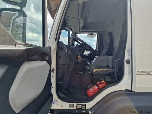 Trasporto refrigerato/congelato Volvo FL 12.250 - Carrier Supra 550 Nordic - Zepro lo...