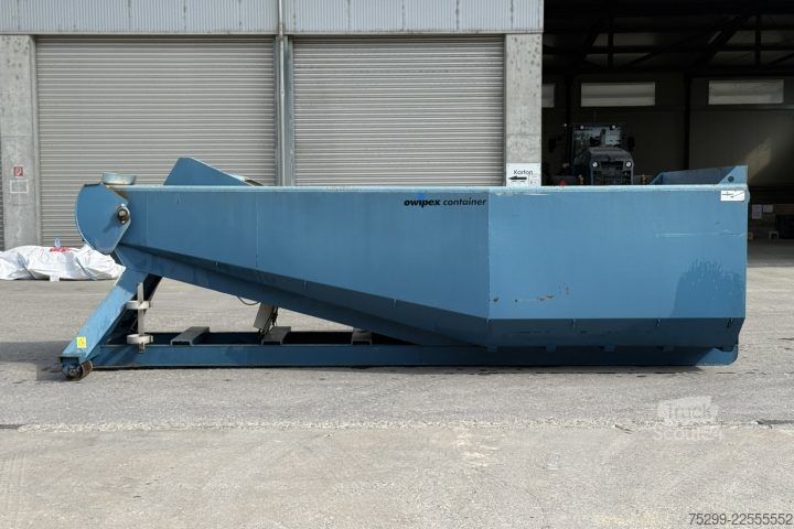 Kontejner  RTSK 12 Hochkippmulde / Swiss-Vehicle
