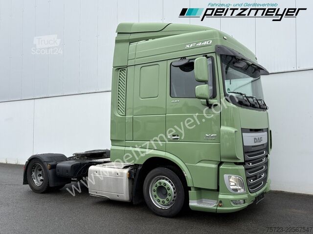 Влекач за голям обем DAF XF 440 FT Lowliner