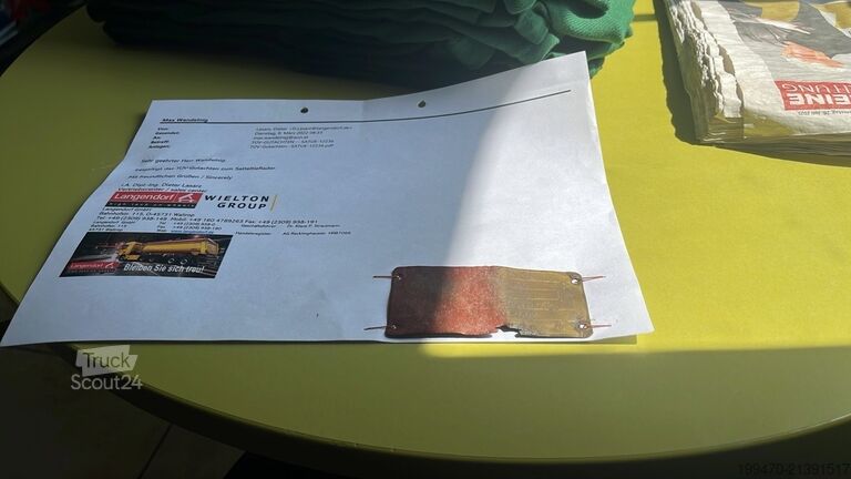 Semirremolque de plataforma baja Langendorf SATÜ 18/18 Fully Refurbished