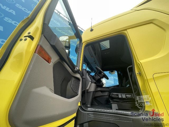 Standarta vilcējs Scania S 450 A4x2NA DIFF-L RETARDER PARK AIRCO ACC