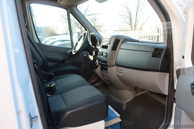 Skriňová dodávka MERCEDES-BENZ Nr.63 Sprinter Koffer 313 CDI 1.Hand / Ladeboard