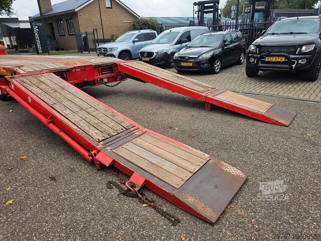 Zema profila puspiekabe KÄSSBOHRER LB3E Mit Hydrauliesche Rampen