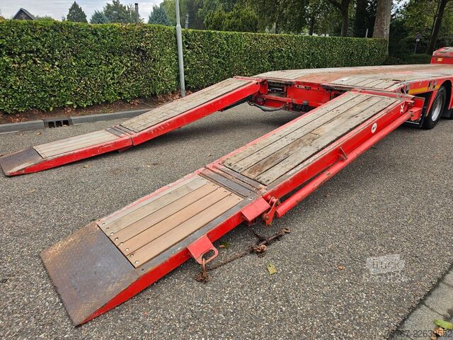 Zema profila puspiekabe KÄSSBOHRER LB3E Mit Hydrauliesche Rampen