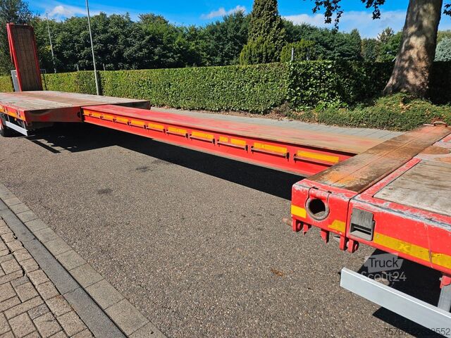 Zema profila puspiekabe KÄSSBOHRER LB3E Mit Hydrauliesche Rampen