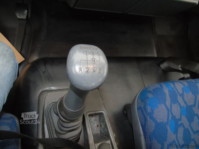 Châssis avec cabine Iveco Eurocargo 120E18 + MANUAL