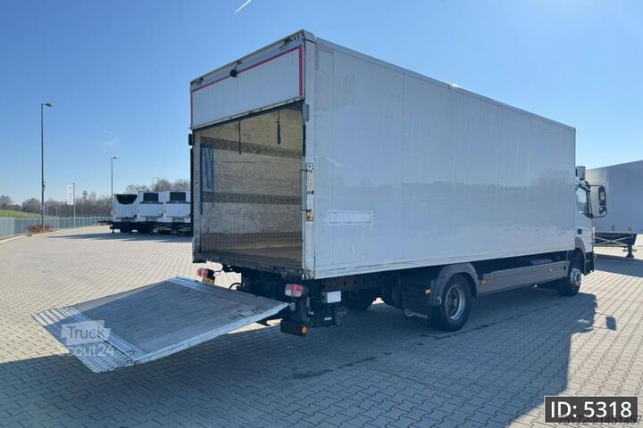 Чемодан Mercedes-Benz Atego 1223 Day Cab, Euro 6, / Cargolift