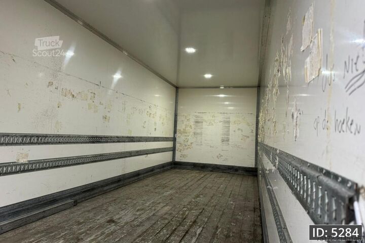 Чемодан DAF CF 290 Day Cab, Euro 6, / Tallift