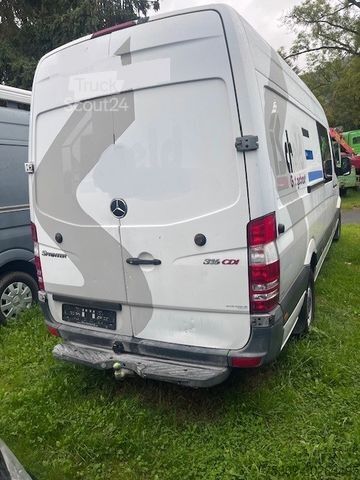 Kastenwagen hoch MERCEDES-BENZ Sprinter 316 CDI Mixto mit Regaleinbauten & AHK