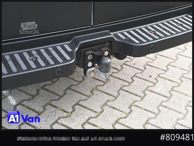 Varebil RENAULT Master Kasten Doka, 4x4, Kasten AHK, Klima,