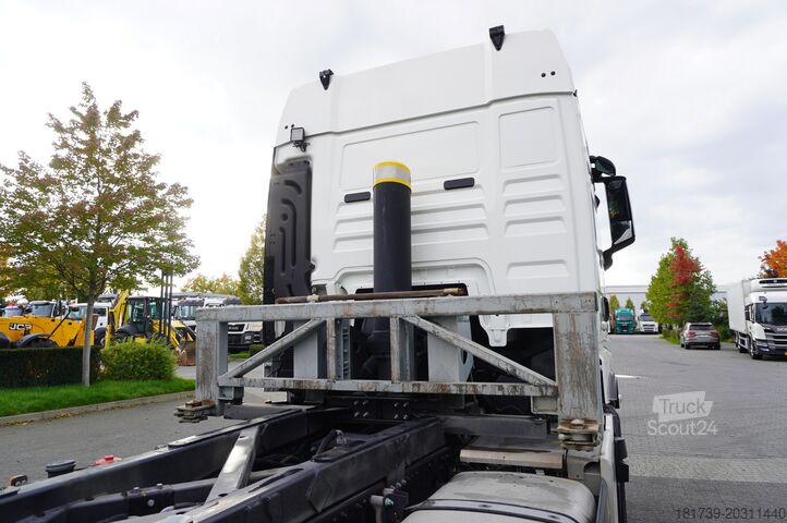 опрокидывающаяся BDF-рама MAN TGX 26.470 6x2 COINTAINERKIPPER HYVA
