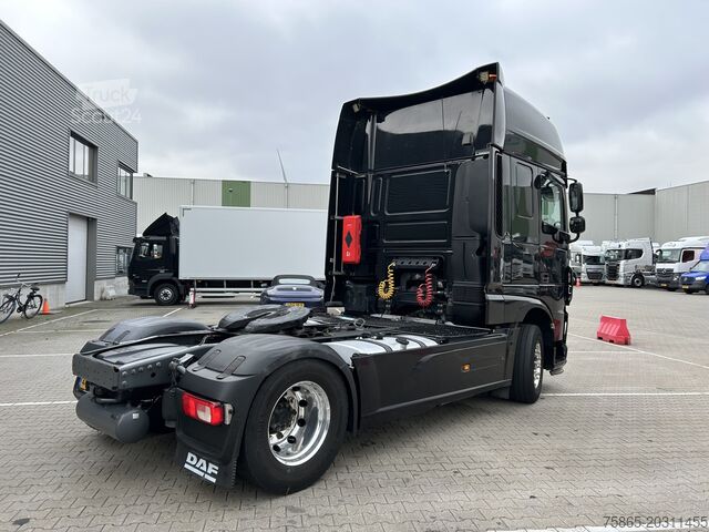 Standard-SZM DAF XF 460 FT SSC / Retarder / 798 dkm / 2 Tanks / ...