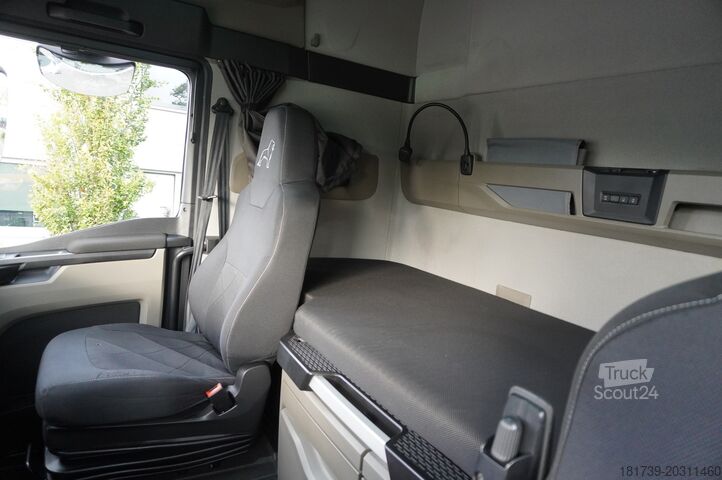 опрокидывающаяся BDF-рама MAN TGX 26.470 6x2 COINTAINERKIPPER HYVA
