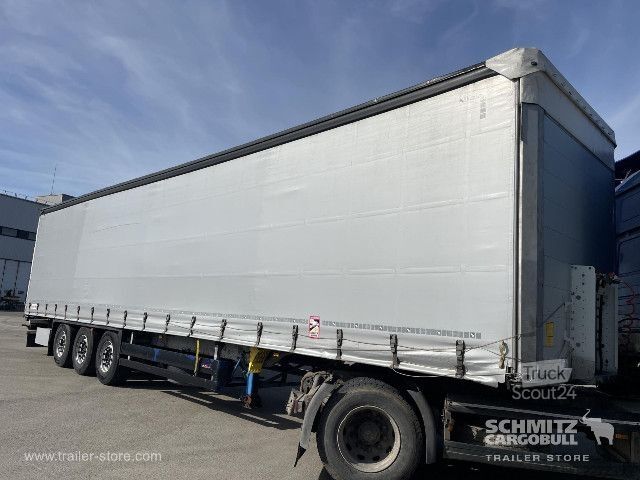 Nyitott ponyvás félpótkocsi Schmitz Cargobull Semitrailer Curtainsider Standard