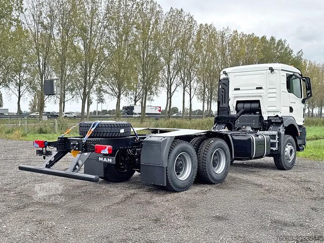 Podvozek s kabinou MAN TGS 33.400 BB CH Chassis Cabin (7 units)