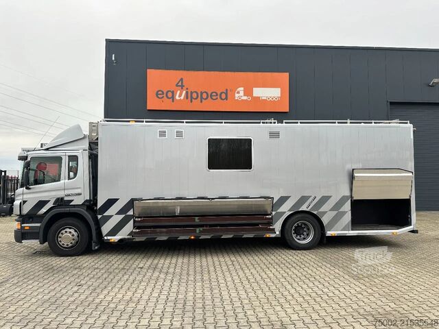 Scania P230 TOP: compartimento multifuncional con aire acondicionado (¿autocaravana?), generador de  Scania P230 TOP: multifunct. ruimte met airco (camper?...
