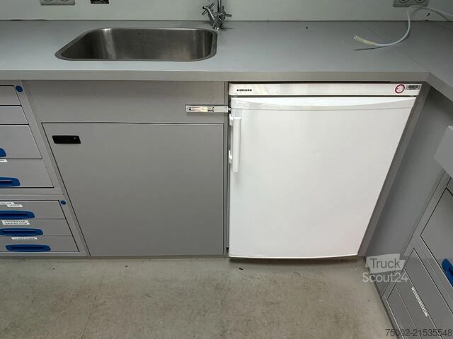 Scania P230 TOP: compartimento multifuncional con aire acondicionado (¿autocaravana?), generador de  Scania P230 TOP: multifunct. ruimte met airco (camper?...