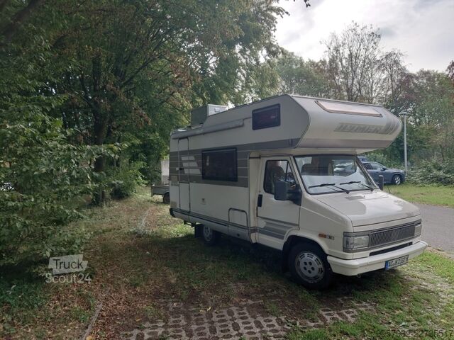 Alkóvos lakókocsi FIAT HYMER Eriba Camp55