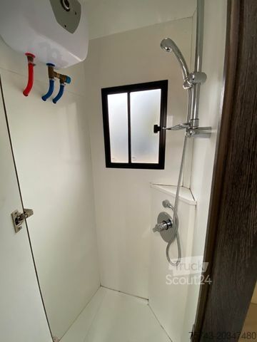 Zirgu pārvadāšanas piekabe  STX Trailer  3,5t   Wohn. Dusche