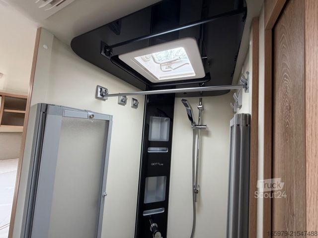 Ημιενσωματωμένο αυτοκινούμενο τροχόσπιτο GIOTTILINE Therry T37