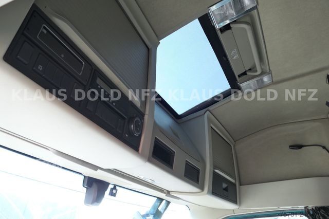 Standardni vlačilec VOLVO FH 460 Globetrotter Kühlbox Euro 6