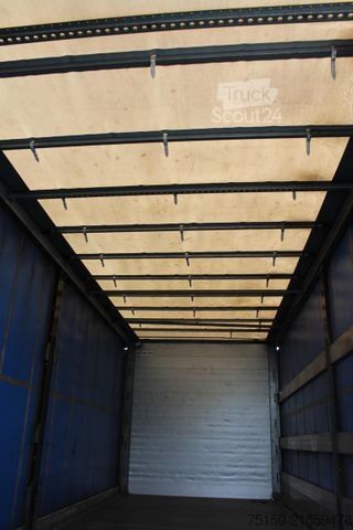 Φορτηγό πλατφόρμα με μουσαμά VOLVO FL 210 4x2 BL - Nr.: 418