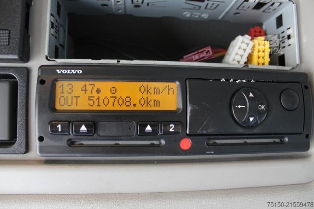 Φορτηγό πλατφόρμα με μουσαμά VOLVO FL 210 4x2 BL - Nr.: 418