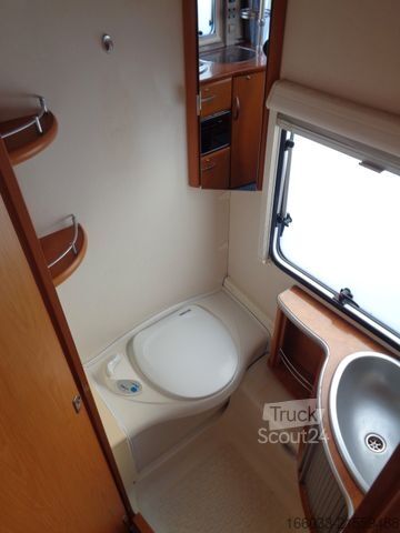 Kempingowa zabudowa na pick-up FENDT Diamant 560 TG *Klima*Mover*Einzelbetten*