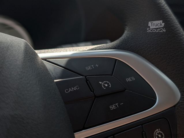 Dubă cu acoperiș înalt IVECO DAILY 35S18V L4H2 3.0 L Kamera Apple CarPlay AHK