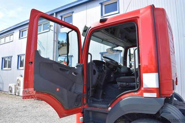 Chassi de caminhão MERCEDES-BENZ Atego 1330 L Nebenantrieb ADR