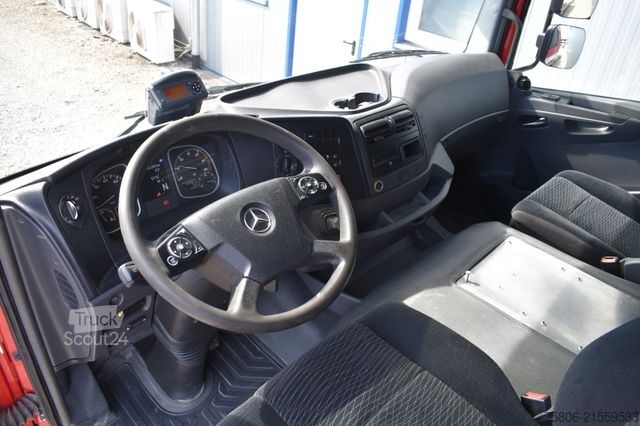 Chassi de caminhão MERCEDES-BENZ Atego 1330 L Nebenantrieb ADR
