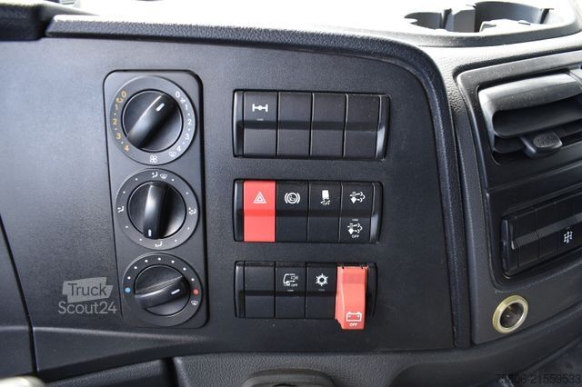 Chassi de caminhão MERCEDES-BENZ Atego 1330 L Nebenantrieb ADR