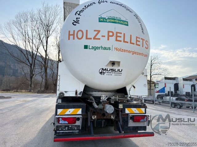 Säiliöauto MAN TGS 35.440 6X2 Lift/gelenkt eev Pellets Silo