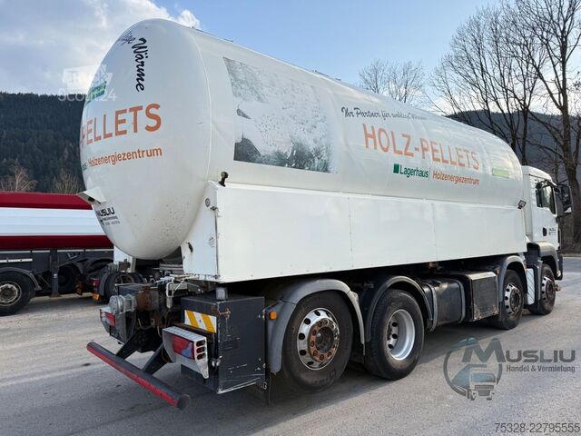 Säiliöauto MAN TGS 35.440 6X2 Lift/gelenkt eev Pellets Silo