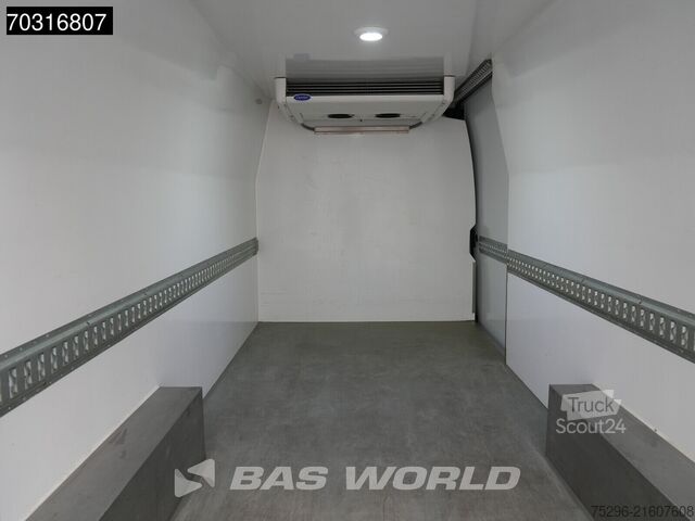 Transport refrigerat/congelat Renault Master 150PK Koelwagen L3H2 Carrier Xarios 350 ...