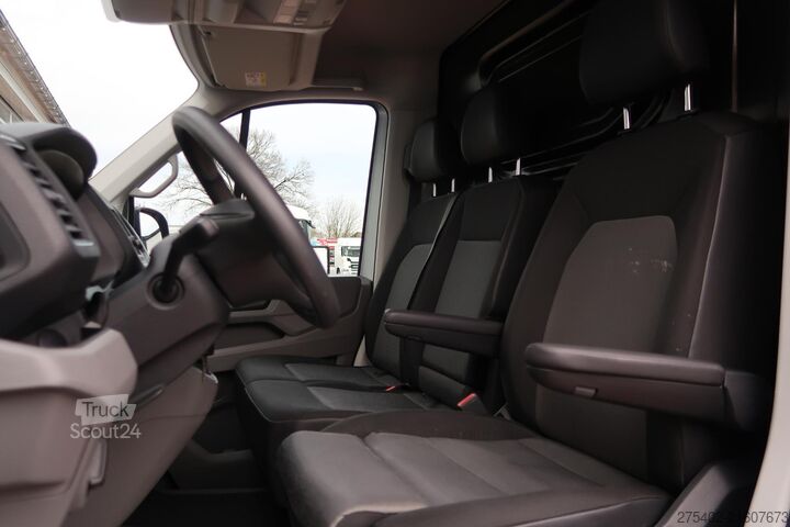 Break cu acoperiș înalt Volkswagen Crafter 35 2.0 TDI L3H3 AUT/ LED/ CAMERA/ ACC/ ...