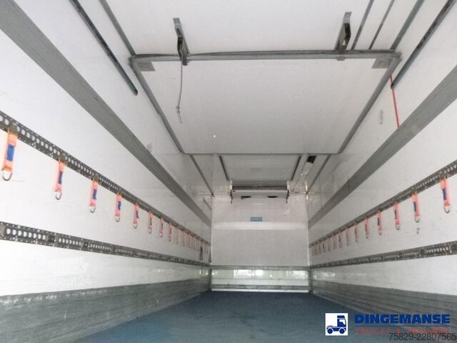 Transporte refrigerado/congelado Renault Premium 370 dxi 6x2 RHD Carrier Supra 950 MT frigo
