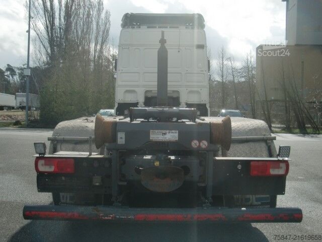 Roll-off tipper truck DAF XF 480 FAN Lenkachse Intarder Standklima