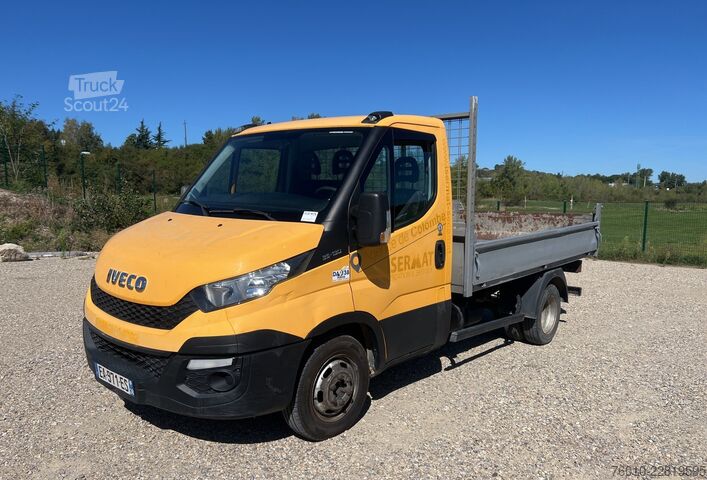 شاحنة نقل صغيرة قلاب Iveco Daily 35-130